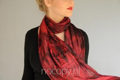 Red hope zijde sjaal